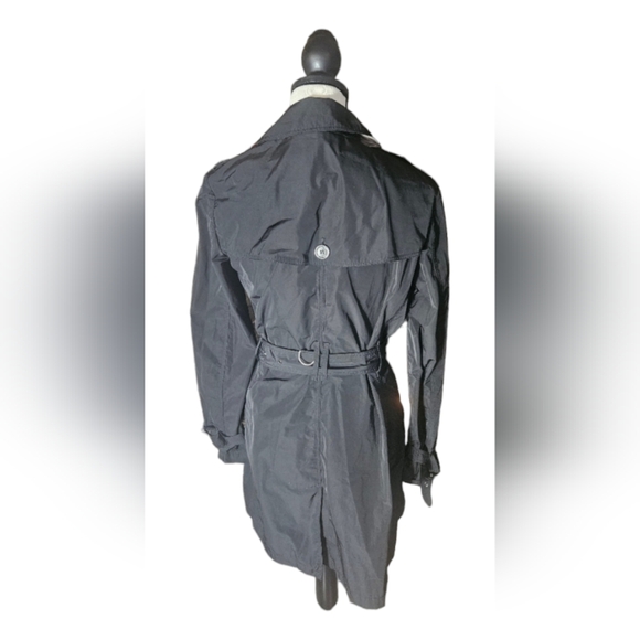 Burberry Trench Coat - Picture 7 of 9